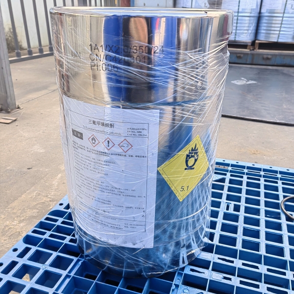 Trifluoromethanesulfonic anhydride CAS 358-23-6